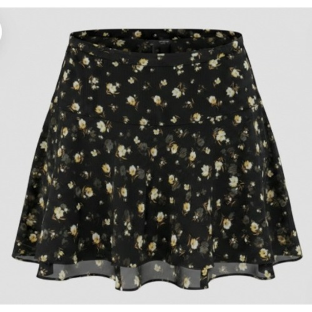 Old Navy Womens Black Floral Chiffon Mini Skirt Size 14 Tiered Cottagecore Skirt